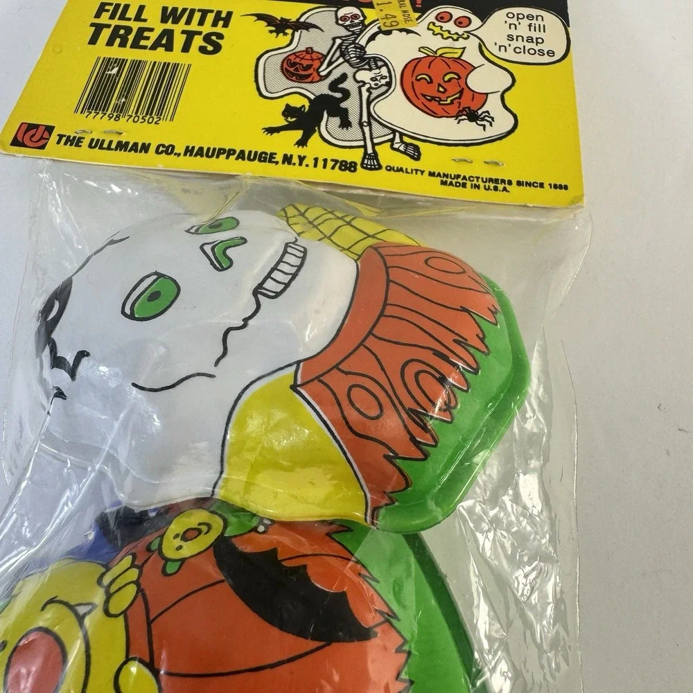 VINTAGE Ullman Co.‎ Halloween Fillable Plastic Party Favors Ghost Skeleton